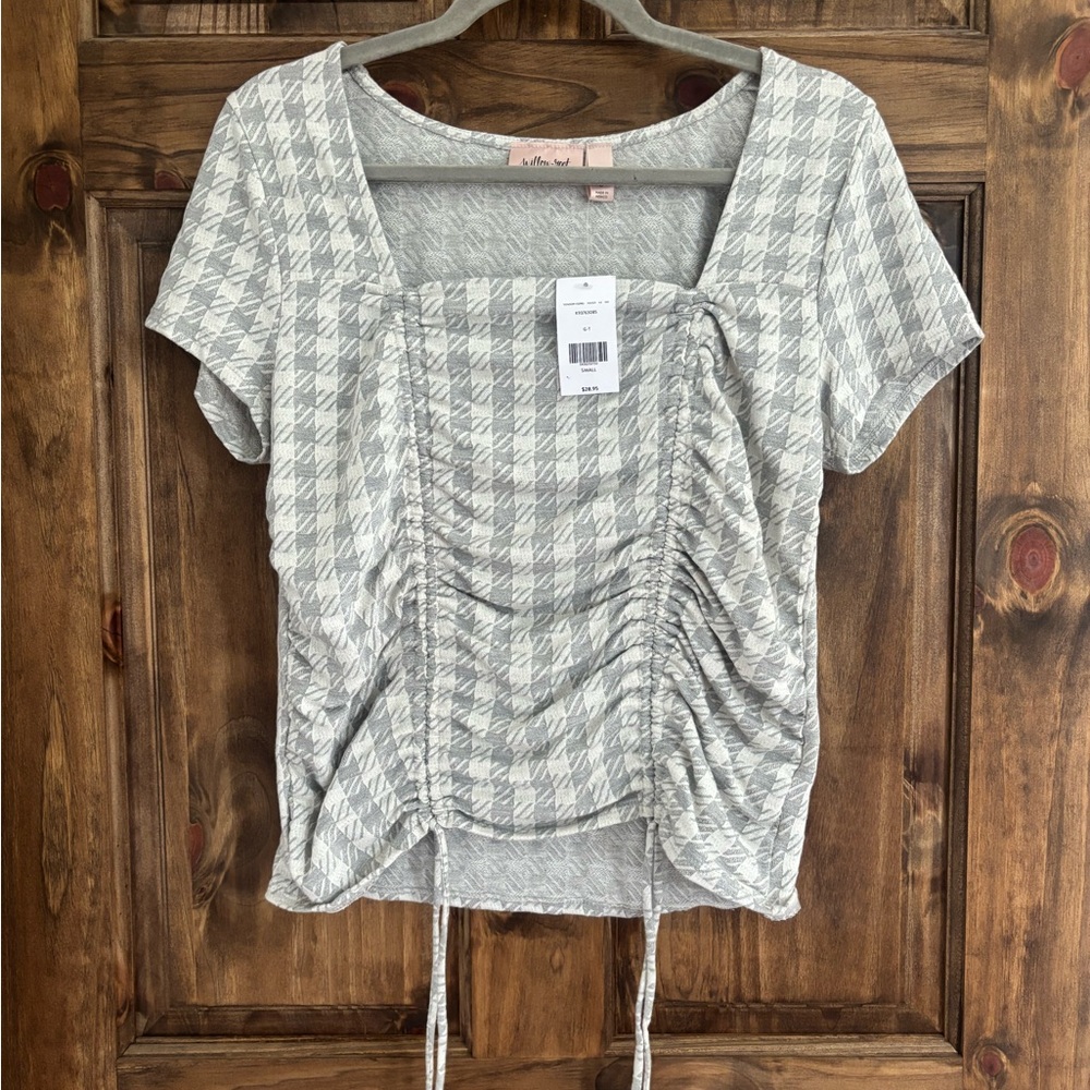 NWT BUCKLE Willow & Root Gray Ruched Top